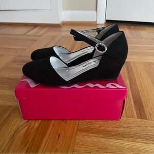 Nina wedge heels, brand new!